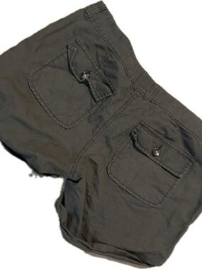 Old Navy Women’s Green Cargo Shorts with Patch Pockets